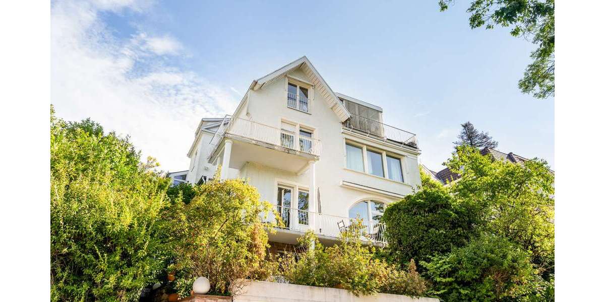 Etagenwohnung Baden-Baden Baden - 5 Zimmer, 180 m&sup2;, 2.160&euro; | Angebot:27316802